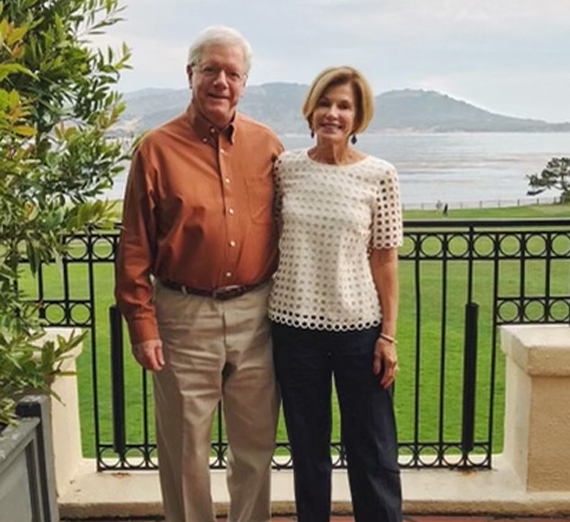 학생들은 보잉 항공기의 좌석을 위한 지속 가능한 옵션을 탐색한다.